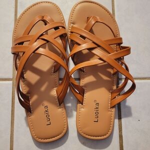 Womens Tan Sandal 8.5W Luoika